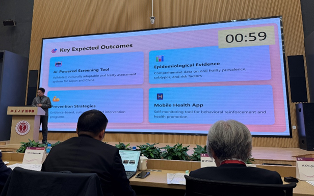 Yao先生による研究プロジェクトの紹介 Dr. Yao introducing research project