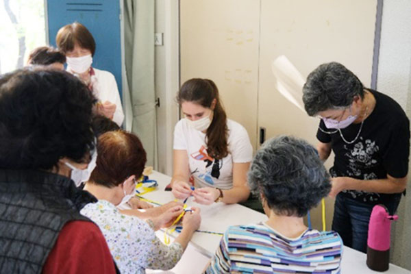 ウクライナ避難民学生の研修